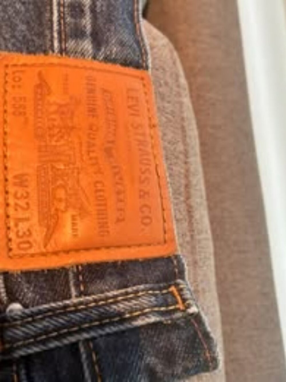 Levi's® Premium 568TM Loose Straight Men's Jeans in Aisle Seat Dark Wash Size 32